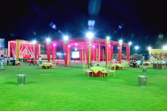 Party Lawn